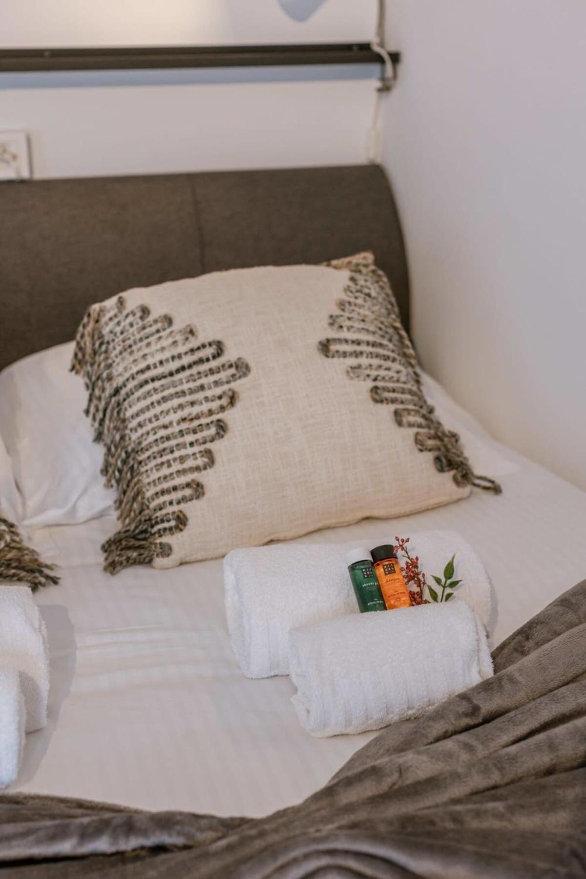 Huswell - Charming Studio With Terrace Nearby The Beach ميدل كيرك المظهر الخارجي الصورة